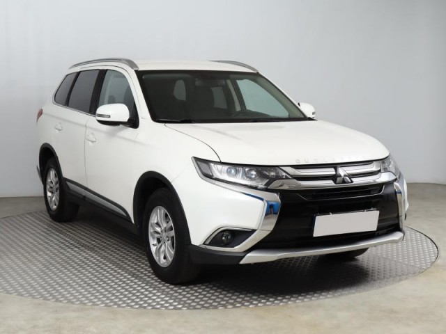 Mitsubishi Outlander  2.0 Intense