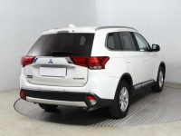 Mitsubishi Outlander  2.0 Intense