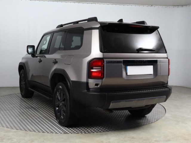Toyota Land Cruiser  2.8 D-4D Executive