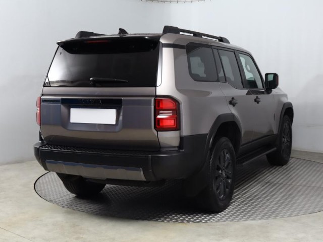 Toyota Land Cruiser  2.8 D-4D Executive