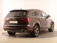 Audi Q7  3.0 TDI S-Line