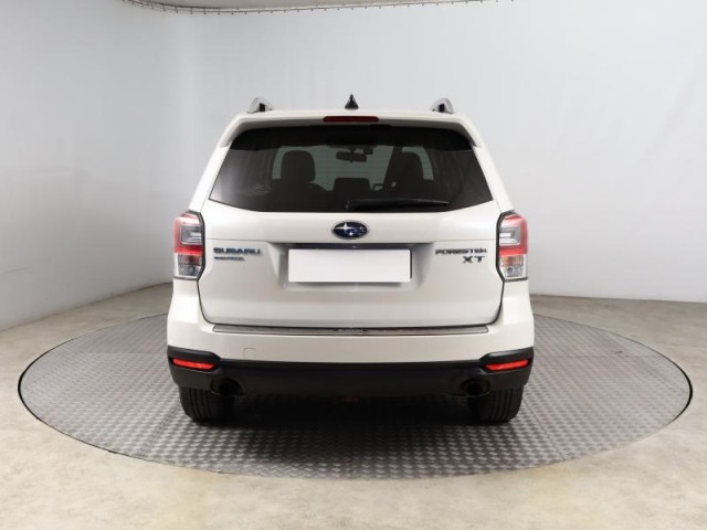 Subaru Forester  2.0 XT 