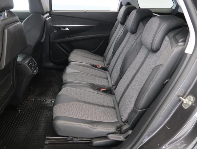 Peugeot 5008  1.5 BlueHDi Allure