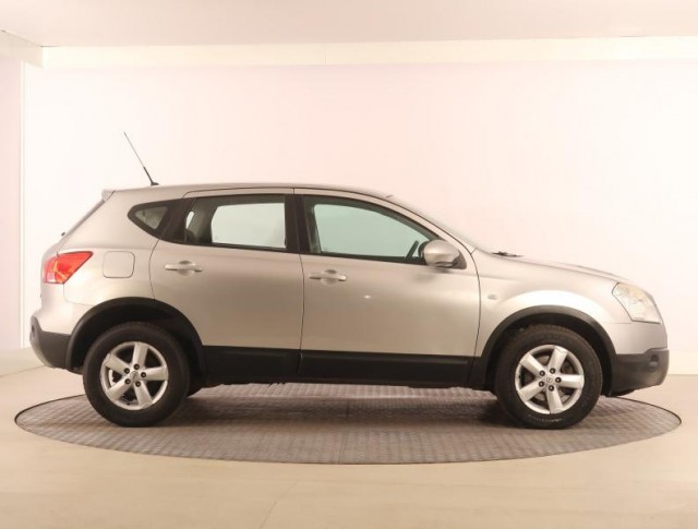 Nissan Qashqai  2.0 dCi 