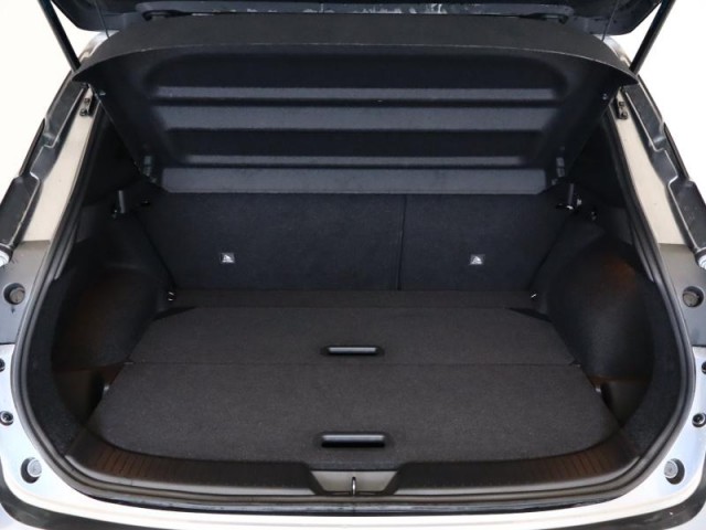 Nissan Qashqai  1.3 DIG-T MHEV N-Connecta