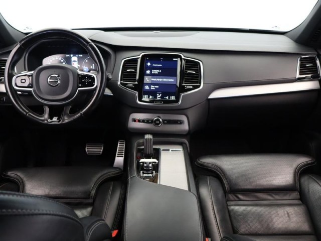 Volvo XC90  B5 AWD R-Design