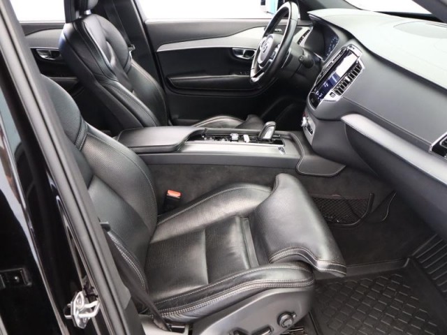 Volvo XC90  B5 AWD R-Design