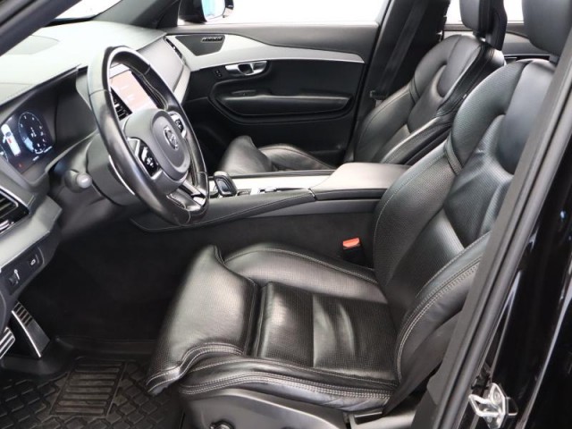 Volvo XC90  B5 AWD R-Design
