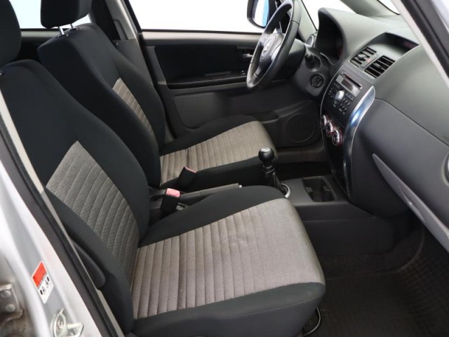 Suzuki SX4  1.6 VVT 