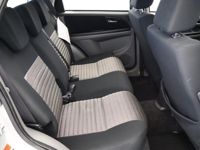 Suzuki SX4  1.6 VVT 