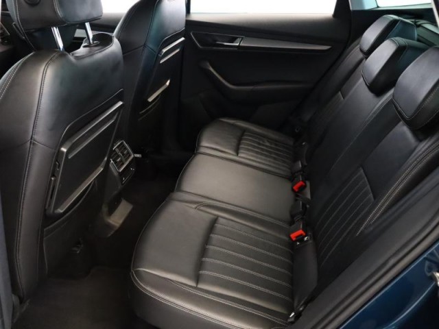 Škoda Karoq  1.6 TDI Style Plus
