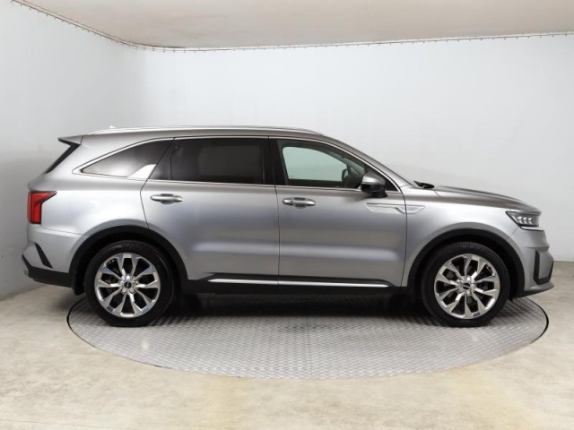 Kia Sorento  2.2 CRDi 