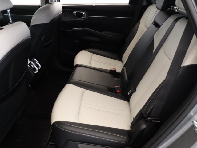 Kia Sorento  2.2 CRDi 