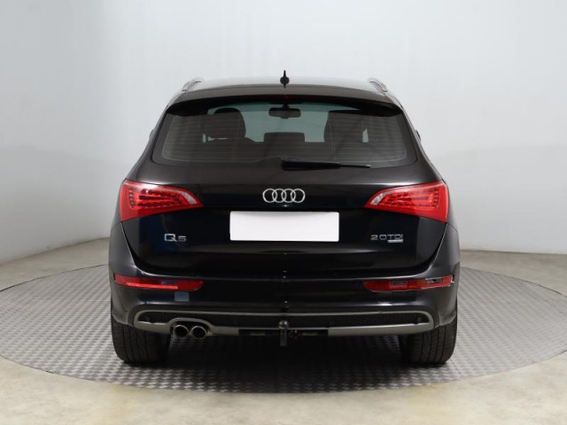 Audi Q5  2.0 TDI 