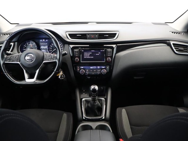 Nissan Qashqai  1.3 DIG-T 