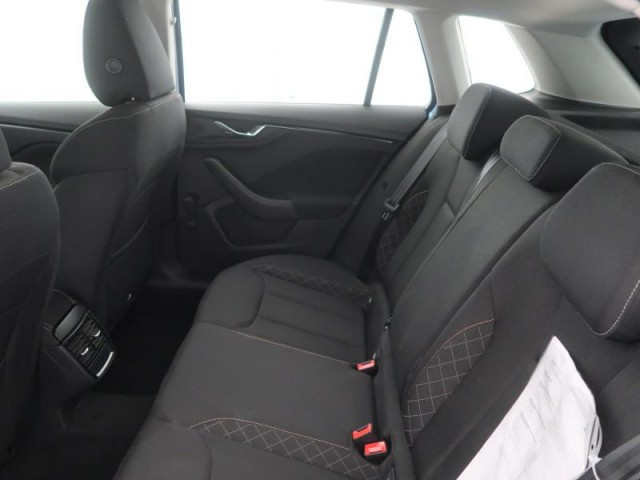 Škoda Kamiq  1.0 TSI Ambition