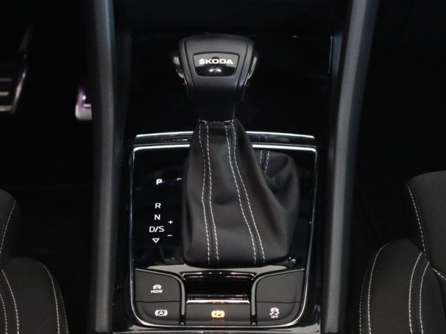 Škoda Karoq  1.5 TSI Sportline