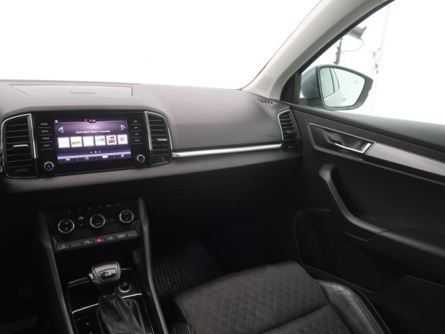 Škoda Karoq  1.5 TSI Ambition Plus