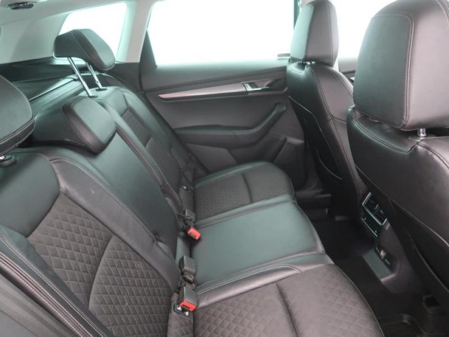 Škoda Karoq  1.5 TSI Ambition Plus