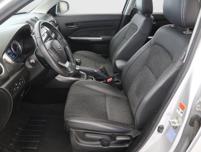 Suzuki Vitara  1.4 BoosterJet 