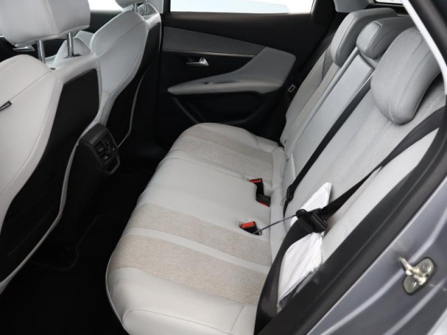 Peugeot 3008  1.6 BlueHDi 