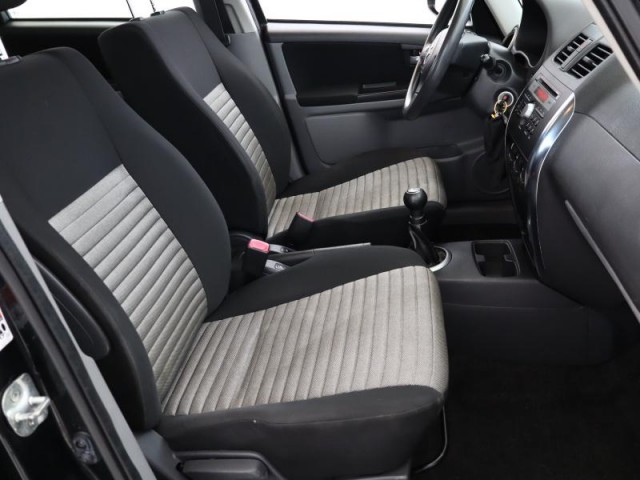 Suzuki SX4  1.6 VVT 