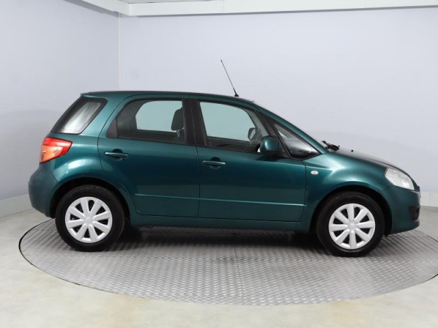 Suzuki SX4  1.5 i 
