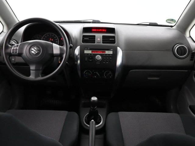 Suzuki SX4  1.5 i 