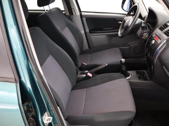 Suzuki SX4  1.5 i 