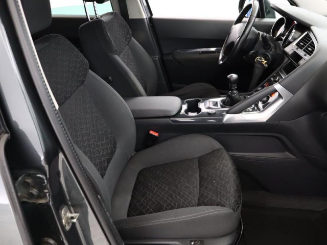 Peugeot 3008  1.6 BlueHDi 
