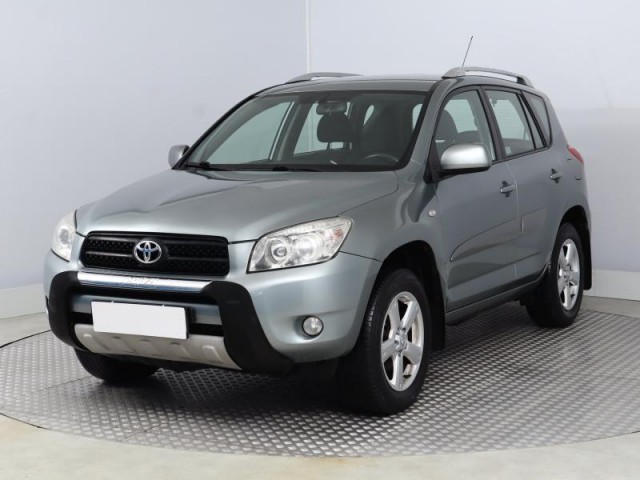 Toyota RAV 4  2.0 VVT-i 