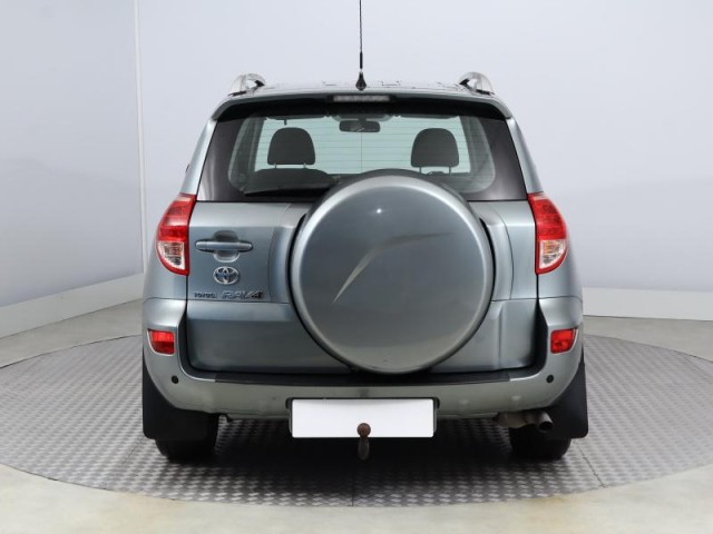 Toyota RAV 4  2.0 VVT-i 