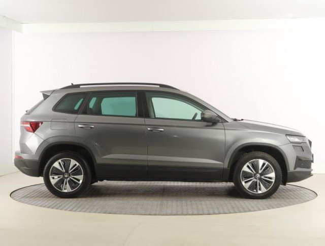 Škoda Karoq  1.0 TSI Ambition Plus