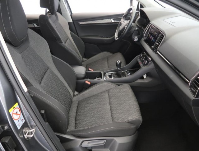 Škoda Karoq  1.0 TSI Ambition Plus