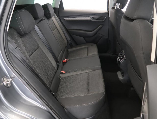 Škoda Karoq  1.0 TSI Ambition Plus