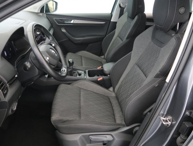 Škoda Karoq  1.0 TSI Ambition Plus