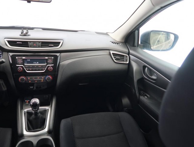 Nissan Qashqai  1.2 DIG-T 