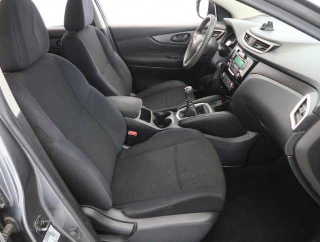 Nissan Qashqai  1.2 DIG-T 