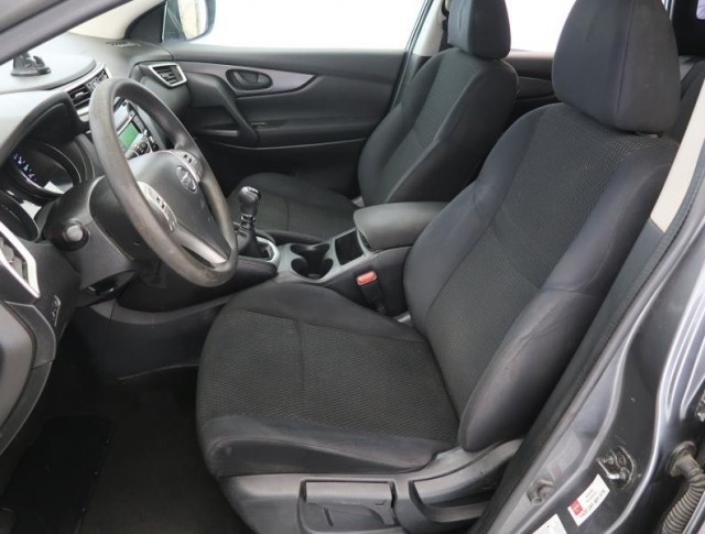 Nissan Qashqai  1.2 DIG-T 