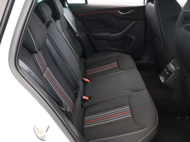 Škoda Kamiq  1.0 TSI Monte Carlo
