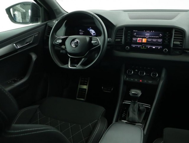 Škoda Karoq  1.5 TSI Sportline