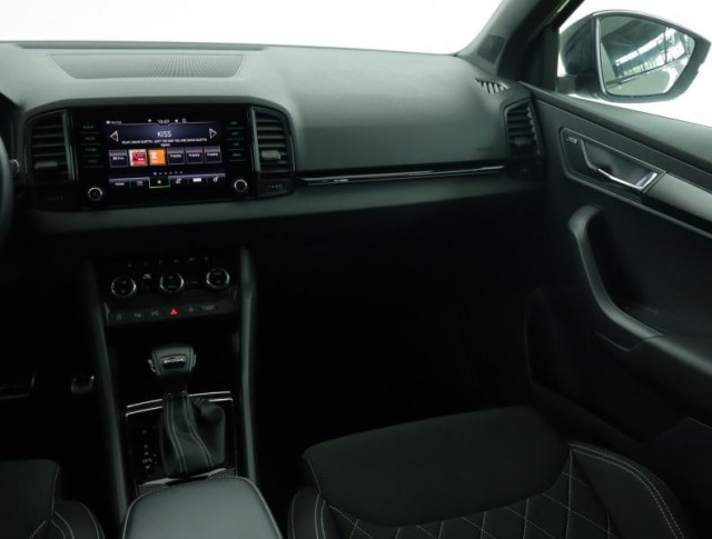 Škoda Karoq  1.5 TSI Sportline
