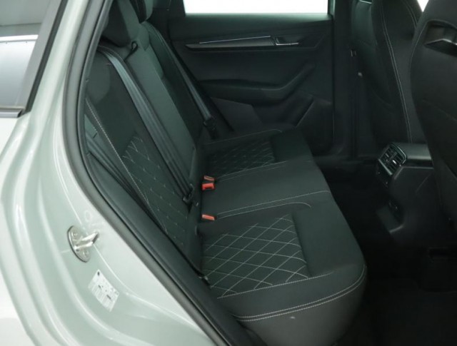 Škoda Karoq  1.5 TSI Sportline