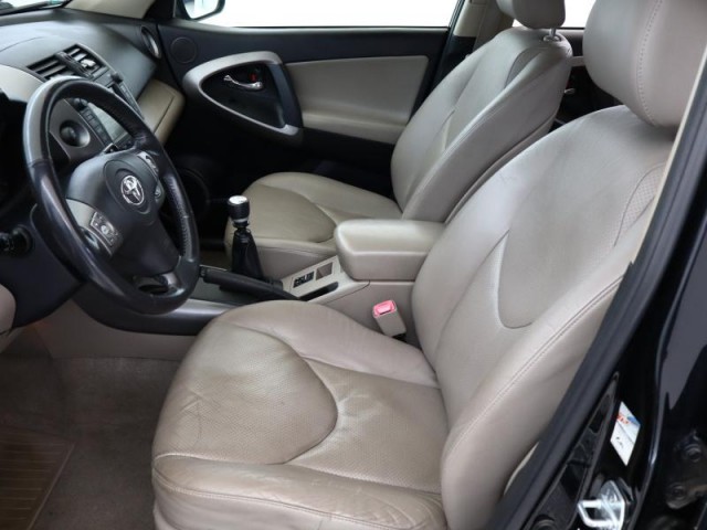 Toyota RAV 4  2.2 D-CAT 