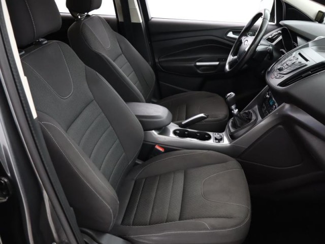 Ford Kuga  2.0 TDCi 