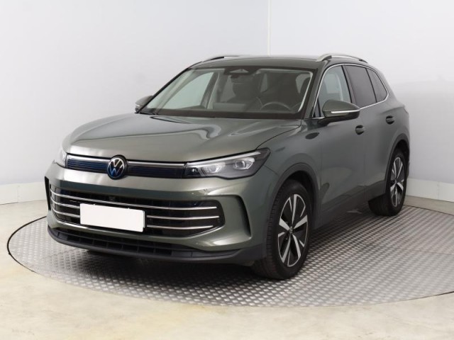 Volkswagen Tiguan  1.5 eTSI Elegance