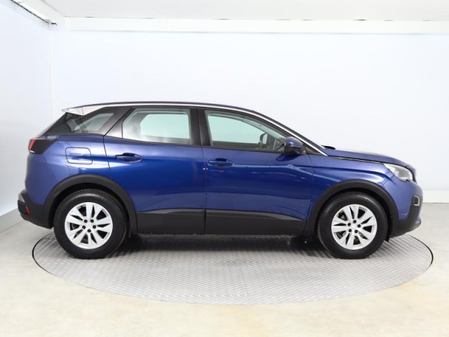 Peugeot 3008  1.5 BlueHDi 