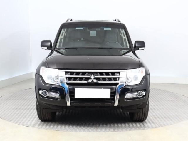 Mitsubishi Pajero  3.2 DI-D 