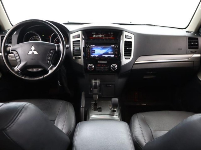 Mitsubishi Pajero  3.2 DI-D 