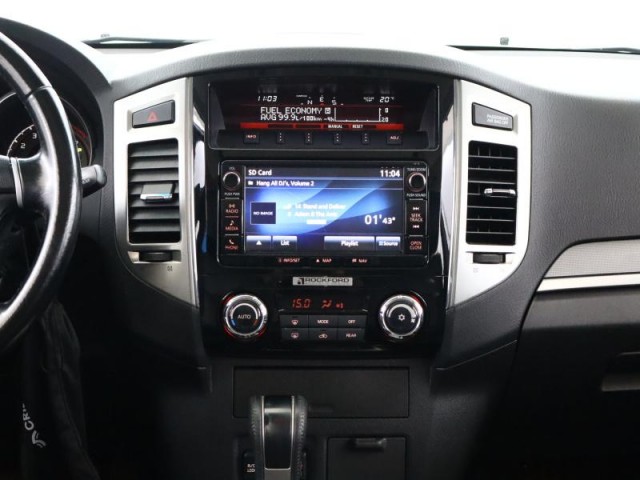 Mitsubishi Pajero  3.2 DI-D 